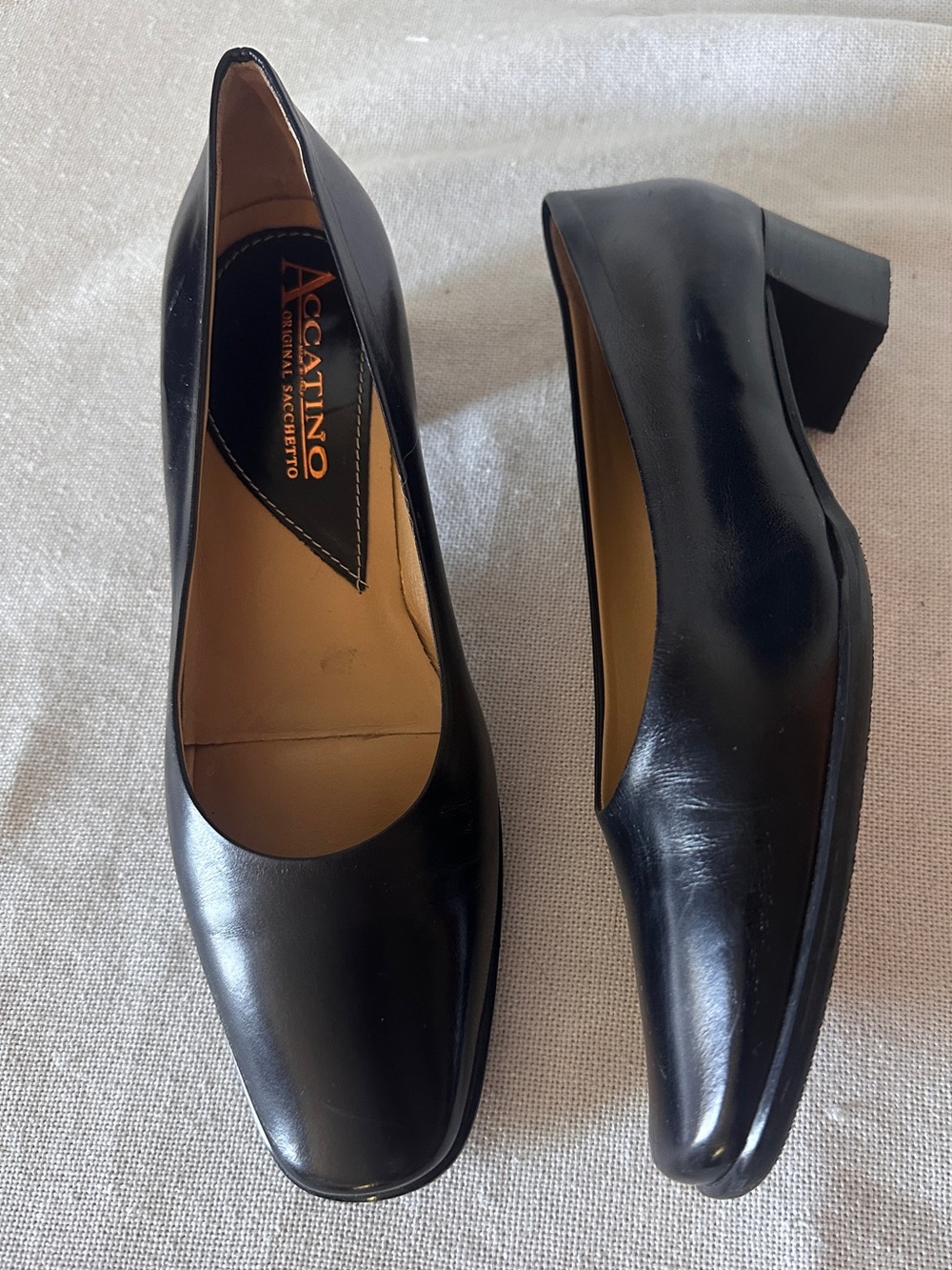 vintage 90s ACCATINO Black Leather Block Heel Pumps Sacchetto Italy | 37